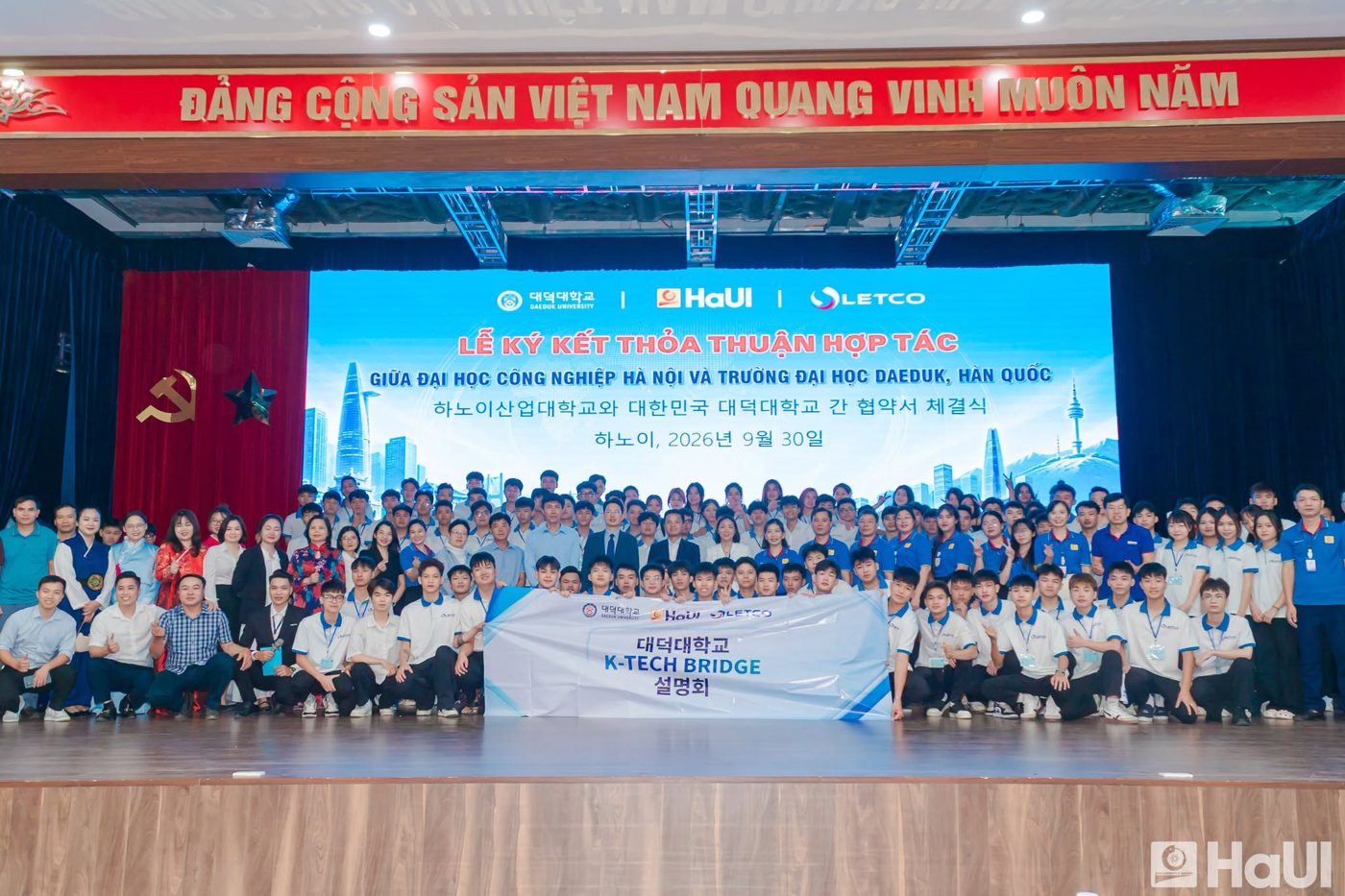 Học viên dự lễ ký kết với Đại học Daeduk, Hàn Quốc